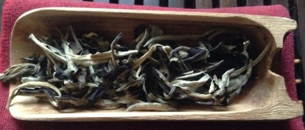 Loose Moonlight White